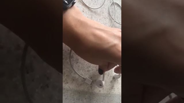 Обзор Наушники Apple EarPods Lightning (White) из Сулпак смотреть онлайн