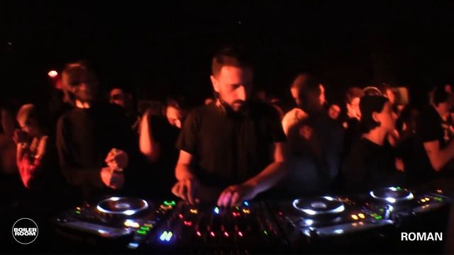 Roman | Boiler Room Tbilisi: KHIDI смотреть онлайн