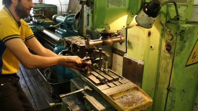 качественная фрезеровка алюминиевой головки блока цилиндров смотреть онлайн