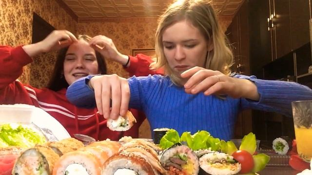 МУКБАНГ 100 СУШИ -РОЛЛОВ за раз)) смотреть онлайн