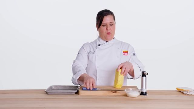 4 Levels of Cupcakes: Amateur to Food Scientist | Epicurious смотреть онлайн