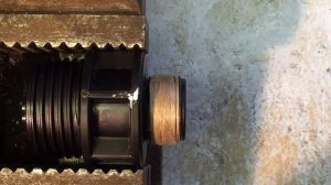 Как намотать лён на пластиковую резьбу ПНД фитинга под латунный кран с первого раза.