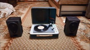 Электрофон эпохи СССР Юность