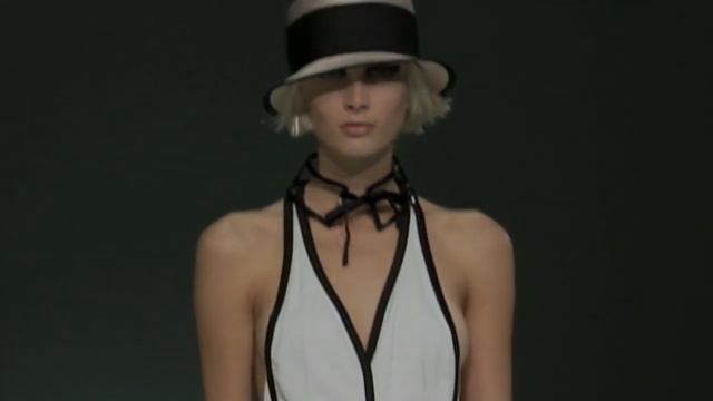 Emporio Armani - 2012 Spring Summer - Womenswear Collection