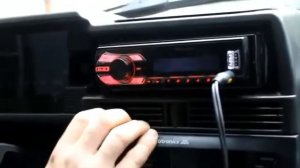 Как настроить магнитолу что бы не хрипели колонки.