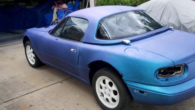 Bed liner Miata with color shift Pearl in clear coat смотреть онлайн