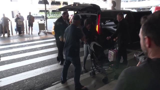 Mel Gibson May Have Lost The 'Professor-Madman' Lawsuit But Tells X17... смотреть онлайн