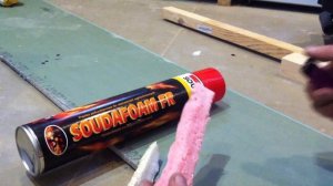 Как горит монтажная и огнестойкая пена