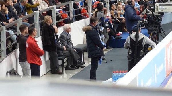 Алексей Урманов у борта, КП Юлии Липницкой Rostelecom Cup 2016