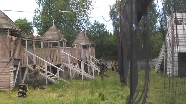 Динамо покоряет пейнтбольный клуб "Топ-Ган" смотреть онлайн