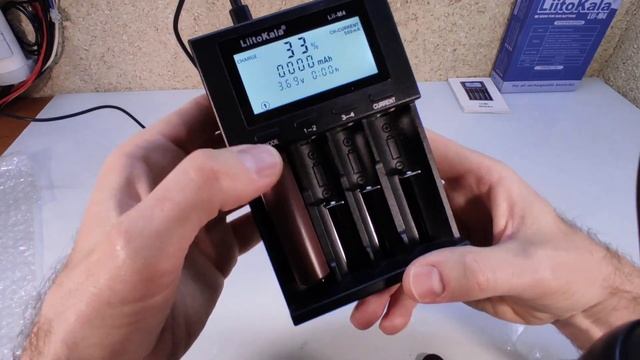 CARGADOR Y TEST LIITOKALA LII-M4. 4 X 500mah. 2 X 1000mah SLOT USB. MÁXIMO 2000mah /4.