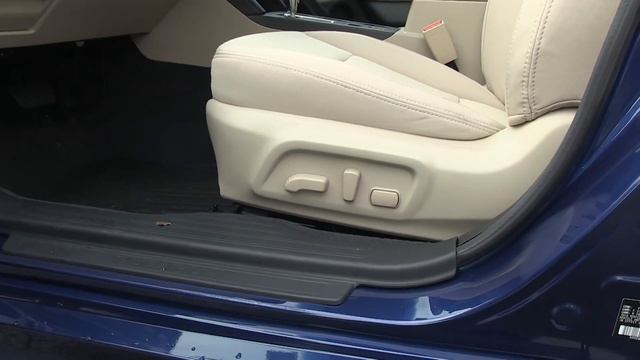 2017 Subaru Legacy Premium vs. Sport Comparison (2.5i) смотреть онлайн