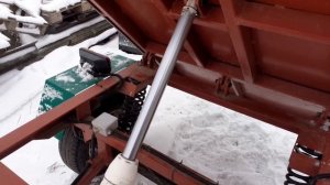 Самодельный самосвальный прицеп к минитрактору