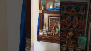 Домашний алтарь буддиста-мирянина