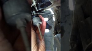 Рено логан, вибрация вилки выключения сцепления.