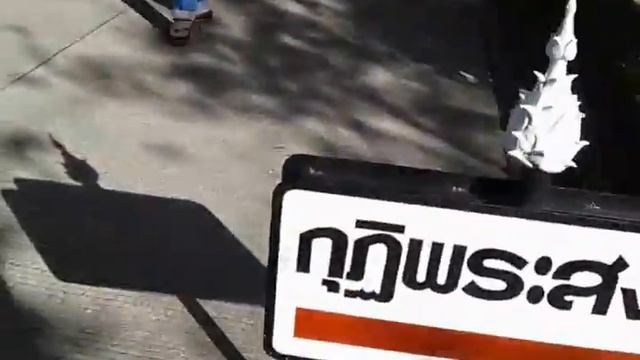 Ват Ронг Кхун. Белый храм в Таиланде смотреть онлайн