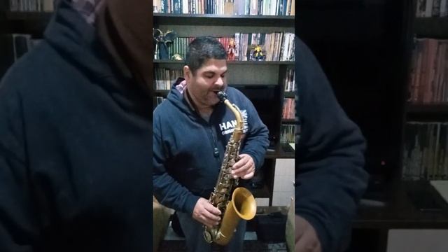Sax alto King Cleveland смотреть онлайн