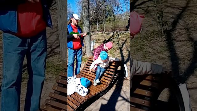 Укулельное воскресенье: день недели Укулеле смотреть онлайн