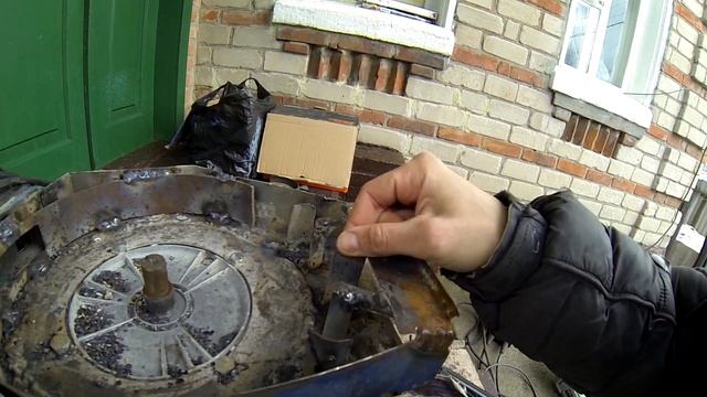Постоянно ломается крупорубка корма для кормления кур и индюков смотреть онлайн
