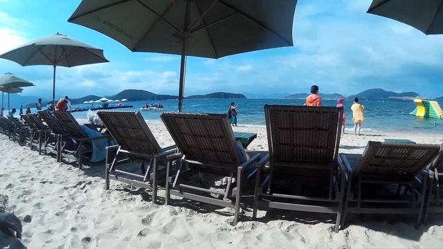 Вьетнам, март 2017, на острове Хон Там, поглощаем фрукты )) смотреть онлайн