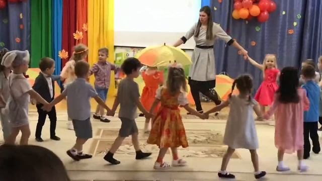 Наш первый утренник осени ? в октябре ? смотреть онлайн