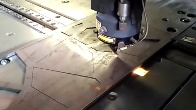 Лазерная резка стали 10мм с кислородом смотреть онлайн