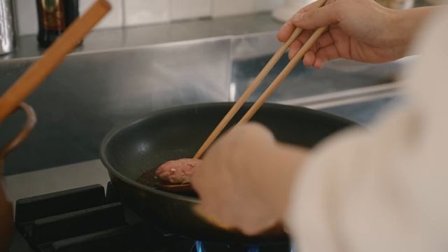 北海道で迎える初めての冬支度と猫に関する心配事のお話 ⛄️❄️ | ストーブと温かい飲み物? | 珈琲で友人をもてなす暮らしのVlog | 一雨ごとに深まる秋? смотреть онлайн