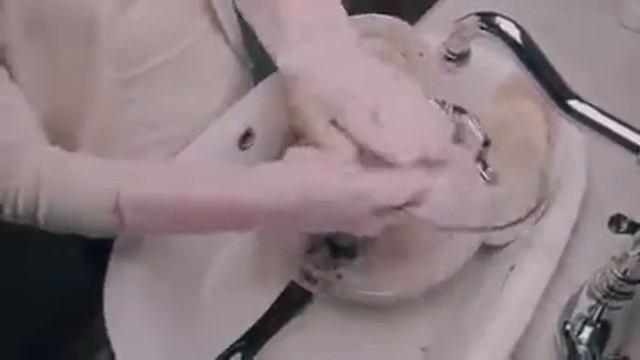 Силиконовые перчатки - незаменимые помощники мытья посуды! смотреть онлайн