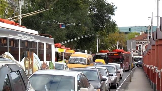 Огромное стадо автобусов 11 маршрута не дают проехать смотреть онлайн