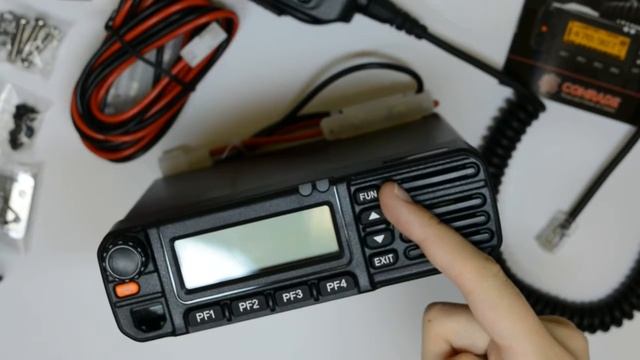 COMRADE R90 UHF смотреть онлайн