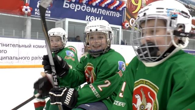 Арск, хоккей, Педан. «Ак Барс» на детском фестивале хоккея смотреть онлайн
