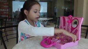 Распаковка игрушек ❆ Обзор набора косметики для девочек ❆ Unboxing Girl Beauty Set