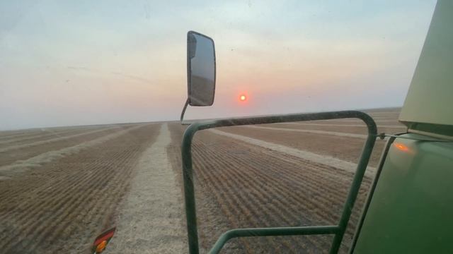 Massive Montana Field Fire!!!!!!!! 2021 Wheat Harvest смотреть онлайн