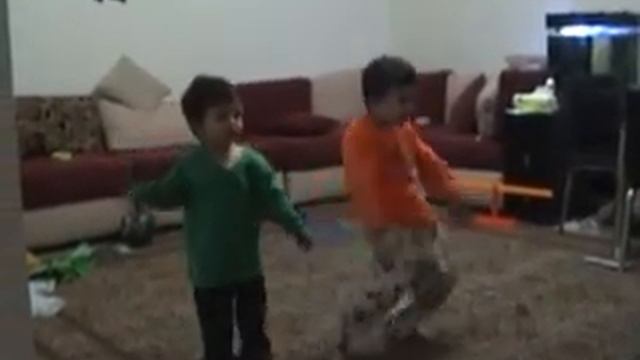 "Grease dance" with XBox смотреть онлайн