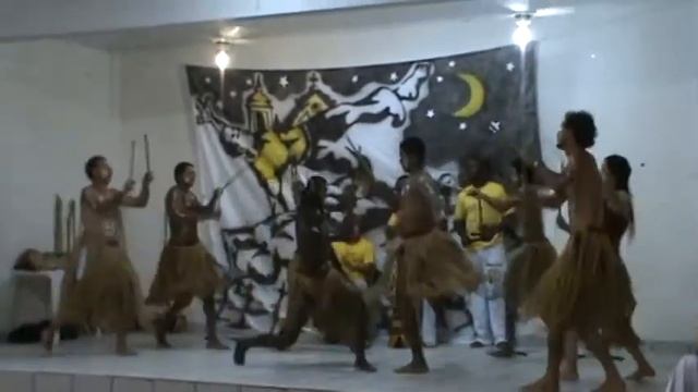 Apresentação de Maculelê - Evento de 2009 - Capoeira Malícia, Caravelas, Bahia смотреть онлайн
