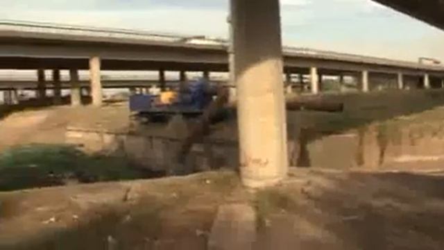 El Municipio repuso los cables robados de la Estación de Bombeo de Boulogne смотреть онлайн