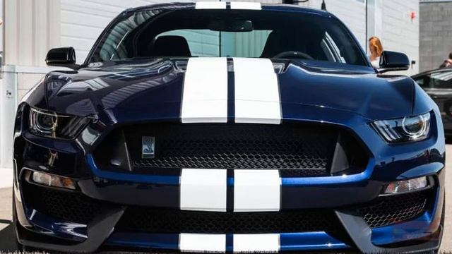 2020 Ford Shelby GT500 Vs. 2019 Ford Shelby GT350 смотреть онлайн