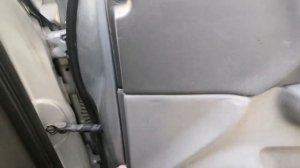 Как снять обшивку водительской двери на Ниссан Санни 2002г