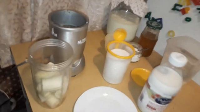 ПРОСТОЙ РЕЦЕПТ ВКУСНОГО МОЛОЧНОГО КОКТЕЙЛЯ! |ВОВАН ГОТОВИТ #1 смотреть онлайн