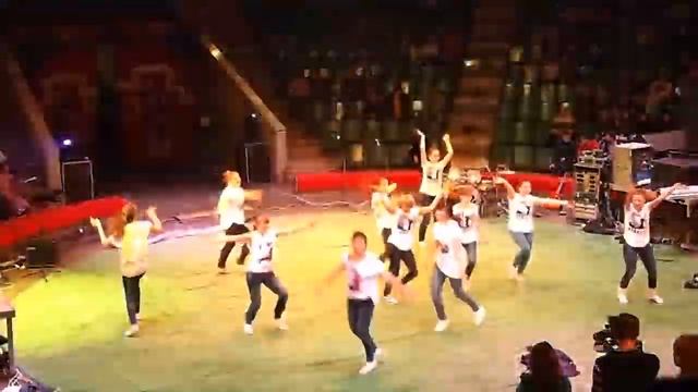 Творческий ринг 2012. Танц.коллектив Fleur.AVI смотреть онлайн