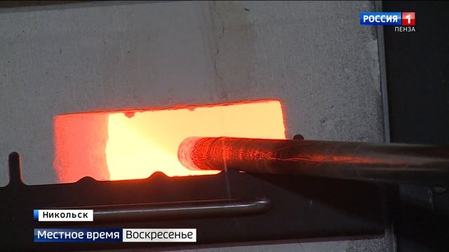 В Никольске проходит студенческий стекольный практикум смотреть онлайн