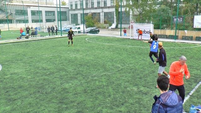 Поле 1 | 8. ФК БОЛЛИВУД 4 - 5 GOLDEN HURRICANE #SFCK Street Football Challenge Kiev смотреть онлайн