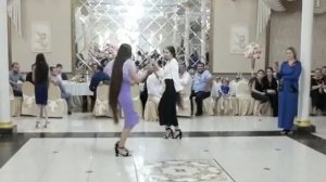 цыганочки танцуют,2023???