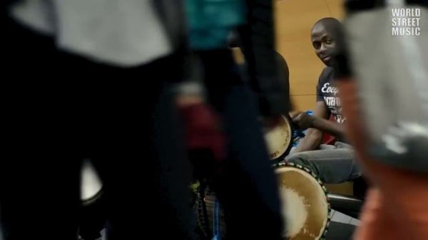 African Drummers playing Djembe drums in Paris Subway - How to play drums