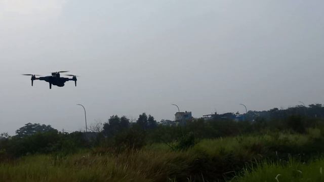 Drone S2S Tes Fitur Eh Malah Kabur смотреть онлайн