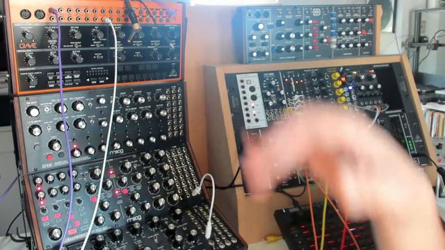 Mutable Instruments Rings + Qu-bit Surface Modular + Ableton Drum & Bass Jam смотреть онлайн