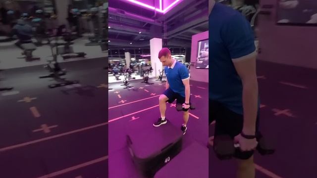 Тренировка. Зал 1 смотреть онлайн