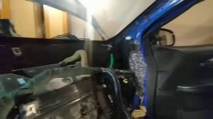Замена радиатора печки Nissan NOTE 1.6 (часть 2). Снятие мотора отопителя салона.