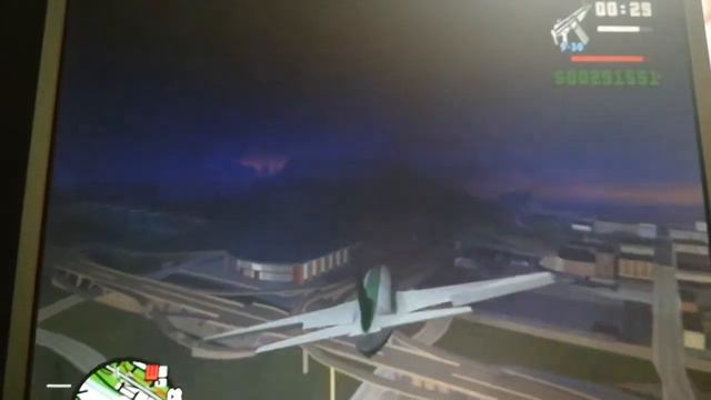 Сажаю большой самолёт в GTA San Andreas на чилиад как оснастка. смотреть онлайн
