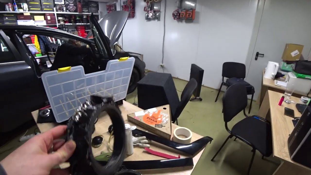 Замена аудиосистемы Kia Ceed. Вот что бывает, когда хочешь сэкономить на установке. смотреть онлайн